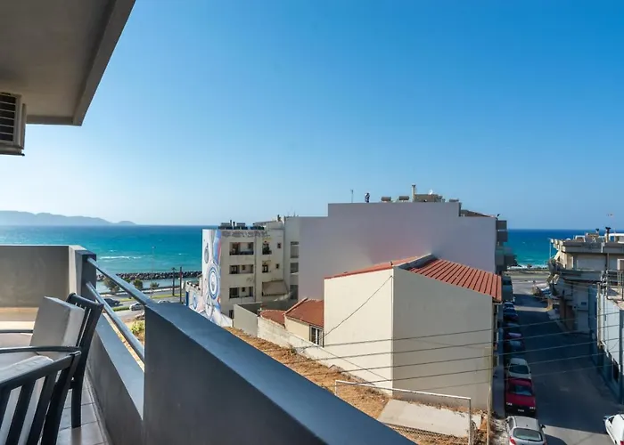 Spacious House With Seaview