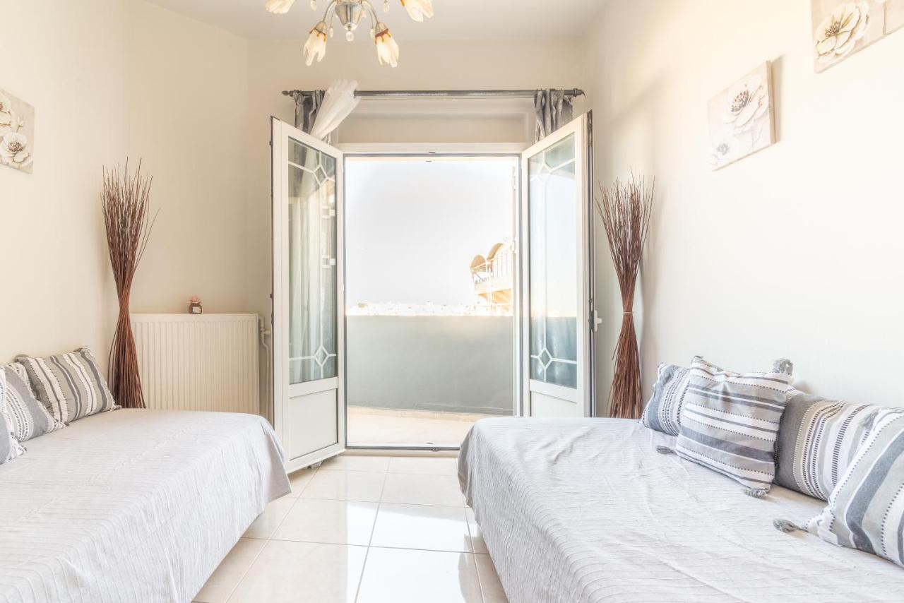 Spacious House With Seaview Heraklion (Crete)
