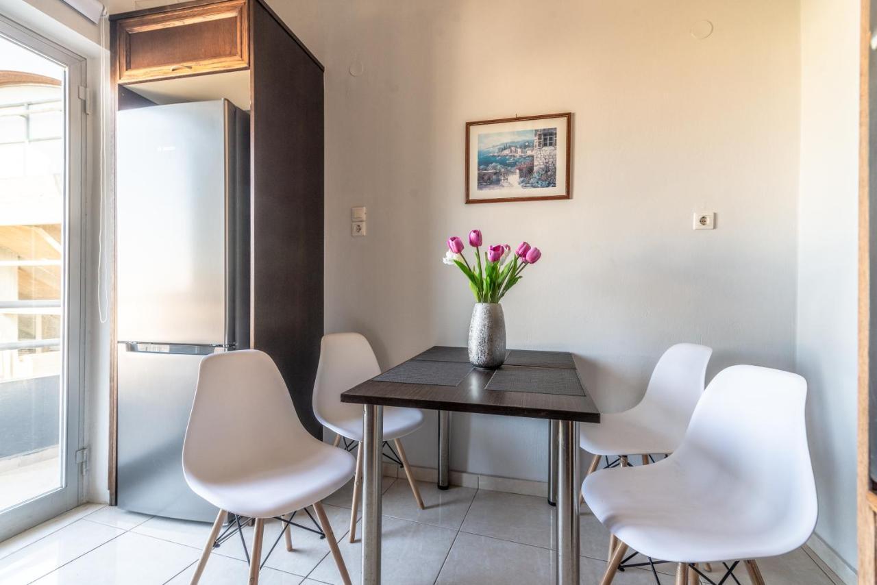 Spacious House With Seaview Heraklion (Crete)